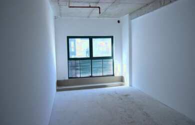 Imagem: O depósito possui 1 Vaga na garagem, 37m² de Área e está