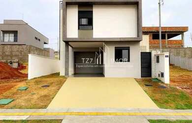 Imagem: A casa em condomínio possui 2 Dormitórios, 3 Banheiros, 2