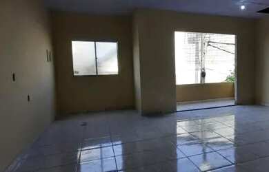 Imagem: A casa possui 4 Dormitórios, 3 Banheiros e está localizado