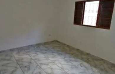 Imagem: A casa possui 2 Dormitórios, 1 Banheiro, 80m² de Área e