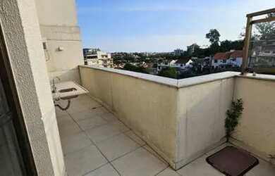 Imagem: O apartamento na cobertura possui 3 Dormitórios, 2 Banheiros