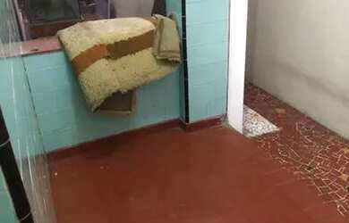 Imagem 5: Alugo Casa. Varanda, 1 Banheiroe1 Dormitório