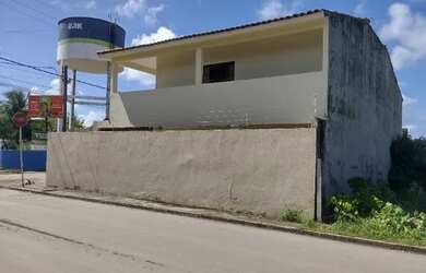 Imagem: A casa possui 3 Dormitórios, 5 Banheiros, 2 Vagas na garagem