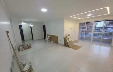 Imagem: O apartamento e possui 3 Dormitórios, Suítes, 4 Banheiros