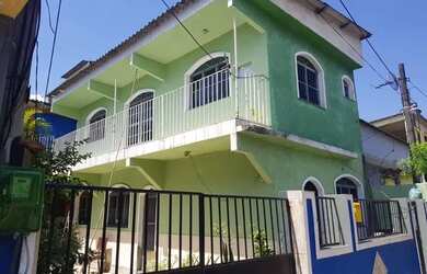 Imagem: A casa possui 2 Dormitórios, 2 Banheiros e está localizado