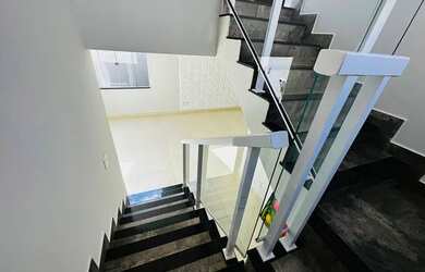 Imagem 8: Descubra o Luxo e Conforto desta casa de Alto Padrão no Novo Mundo: 3 Quartos, Suíte Maste