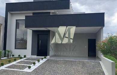 Imagem: A casa em condomínio possui 3 Dormitórios, 2 Banheiros, 4