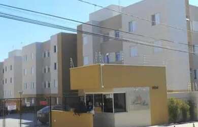 Imagem: O apartamento possui 2 Dormitórios, 1 Banheiro, 1 Vaga na garagem