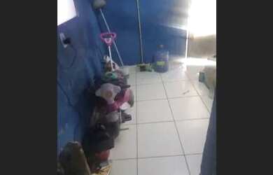 Imagem: A casa possui 1 Dormitório, 1 Banheiro e está localizado