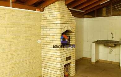 Imagem: A casa em condomínio possui 3 Dormitórios, 2 Banheiros, 2