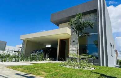 Imagem: A casa em condomínio possui 3 Dormitórios, 3 Banheiros e 3