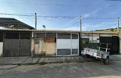 Imagem: A casa possui 2 Dormitórios, 1 Banheiro, 130m² de Área e