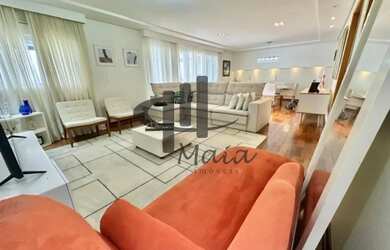 Imagem: O apartamento possui 3 Dormitórios, 1 Banheiro, 3 Vagas na