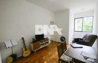 Imagem: O apartamento possui 2 Dormitórios, 2 Banheiros, 60m² de Área