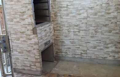 Imagem 2: Vendo casa 2 quartos com churrasqueira e toda em porcelanato