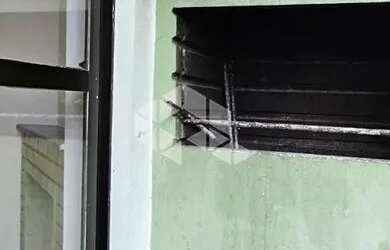 Imagem 2: Apartamento Duplex com 3 dormitórios, 3 banheiros, 1 suíte, com sacada, 1 garagem, centro