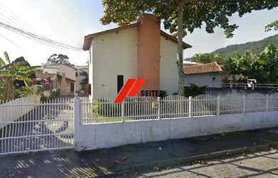 Imagem: O apartamento possui 5 Dormitórios, 5 Banheiros, 232m² de