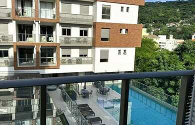 Imagem: O apartamento possui 1 Dormitório, 1 Banheiro, 2 Vagas na garagem