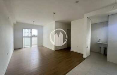 Imagem: O apartamento possui 3 Dormitórios, 1 Banheiro, 2 Vagas na