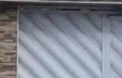 Imagem: A casa possui 2 Dormitórios, 3 Banheiros, 100m² de Área e