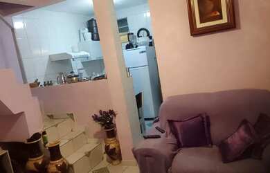 Imagem: A casa possui 2 Dormitórios e 2 Banheiros e está localizado