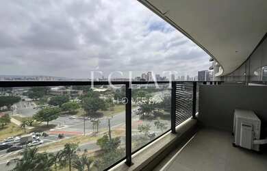 Imagem: O depósito possui 3 Vagas na garagem, 136m² de Área e está