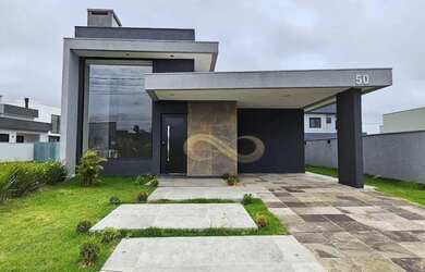 Imagem: A casa em condomínio possui 3 Dormitórios, 2 Banheiros, 2