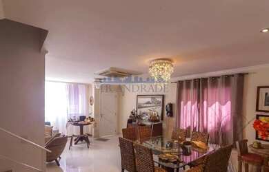 Imagem: A casa possui 5 Dormitórios, 5 Banheiros, 3 Vagas na garagem