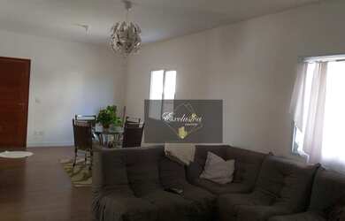 Imagem: A casa em condomínio possui 3 Dormitórios, 2 Banheiros e 165m²