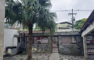 Imagem 1: Casarão Frente De Rua Com Quintal E Terraço Aceitando Carta De Crédito