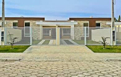 Imagem 3: CASAPontal do Paraná. Piscina, Churrasqueira, Imóvel novoeÁrea de serviço