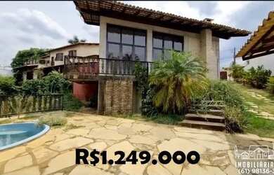 Imagem: A casa em condomínio possui 5 Dormitórios, 3 Banheiros, 2