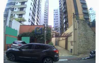 Imagem: O depósito possui 30m² de Área e está localizado em Santo