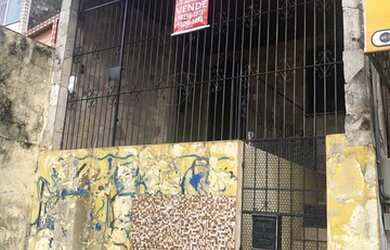 Imagem: A casa possui 3 Dormitórios, 2 Banheiros, 100m² de Área e