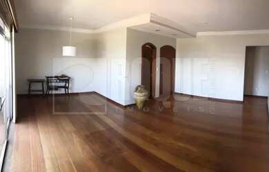 Imagem: O apartamento possui 4 Dormitórios, 1 Banheiro, 2 Vagas na