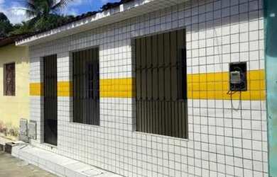 Imagem: A casa possui 2 Dormitórios, 1 Banheiro e está localizado