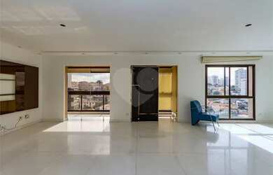 Imagem: O apartamento na cobertura possui 4 Dormitórios, 2 Banheiros