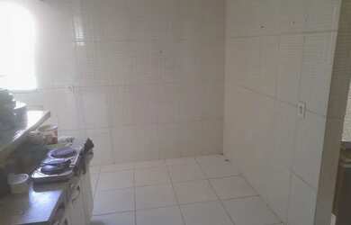 Imagem: A casa possui 4 Dormitórios, 2 Banheiros, 4 Vagas na garagem