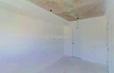 Imagem: O apartamento possui 1 Dormitório, 1 Banheiro, 1 Vaga na garagem