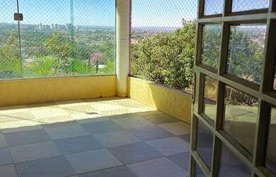 Imagem: A casa em condomínio possui 4 Dormitórios, 5 Banheiros, 5