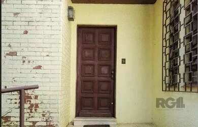 Imagem 9: casa à venda no bairro Menino Deus em Porto Alegre. Com 160m² de área...