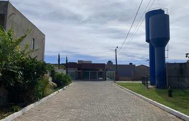 Imagem: O terreno possui 400m² de Área e está localizado em Ponte