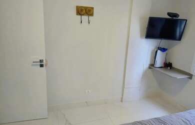 Imagem 14: Apartamento de dois dormitórios e dois banheiros com elevador e vaga...