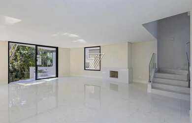 Imagem: A casa em condomínio possui 3 Dormitórios, 5 Banheiros, 5