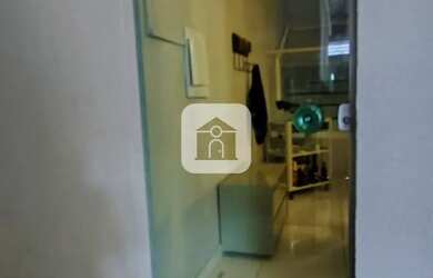 Imagem: A casa à venda possui 3 Dormitórios, 3 Banheiros, 2 Vagas