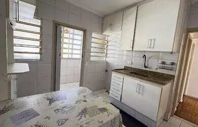 Imagem: O apartamento possui 2 Dormitórios, 1 Banheiro, 1 Vaga na garagem