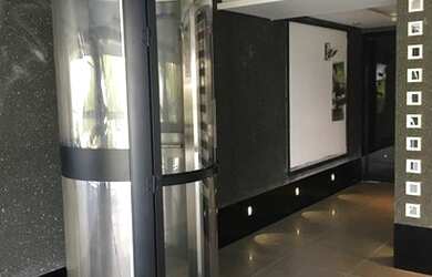 Imagem 11: Cobertura com 03 suítes 05 vagas piscina com borda infinita e vista para...