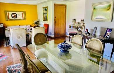 Imagem: O apartamento possui 3 Dormitórios, 4 Banheiros, 2 Vagas na