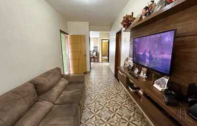 Imagem: A casa possui 2 Dormitórios, 1 Banheiro, 100m² de Área e