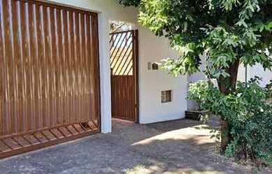 Imagem 1: Casa pescador aposentado, 600 metros do rio grande em Fronteira-MG